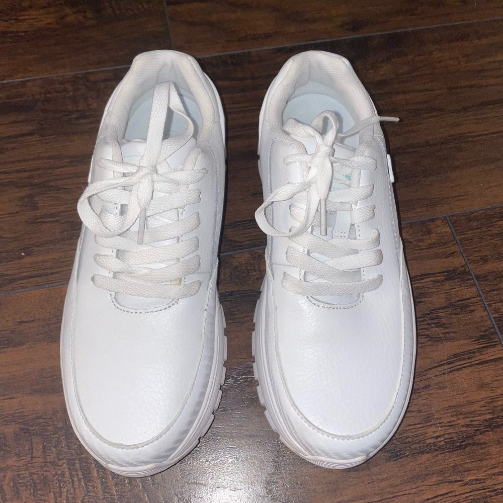 Cherokee Infinity Flow white shoes size 8